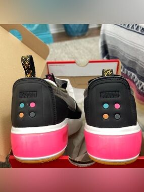 Nike Air Max DIA Winter Cargo Lifestyle sneakers kicks